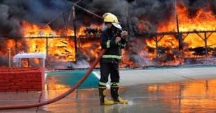 رجال الإطفاء أكثر عرضة لخطر أورام الدماغ