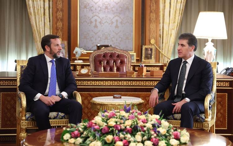 نيجيرفان بارزاني يبحث مع السفير الإيطالي التطورات بالمنطقة وأوضاع سوريا