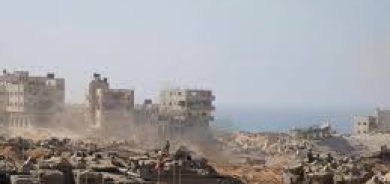 إسرائيل تتعمق برياً لتقسيم غزة