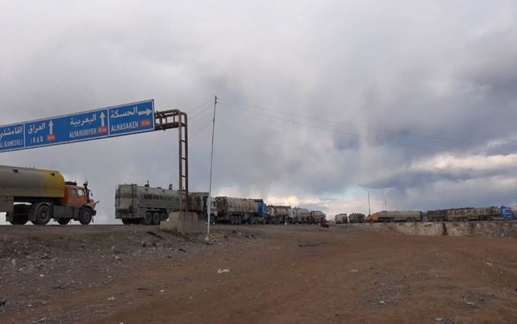 Rêveberiya Xweser rojane 25 hezar bermîl petrol difiroşe Sûriyeyê