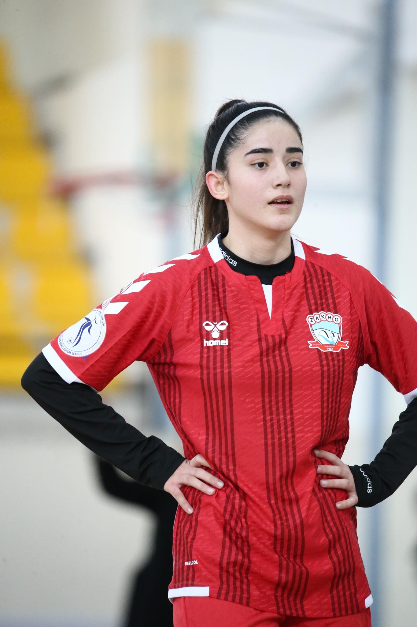 یاریزانى كچ زۆر باوەڕی بەخۆی هەیە