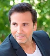 المطرب أحمد دوغان يعود الى جمهوره من خلال الـ«سوشيال ميديا»