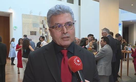 Baerbockê xelat da Jan Îlhan Kizilhan û axivî