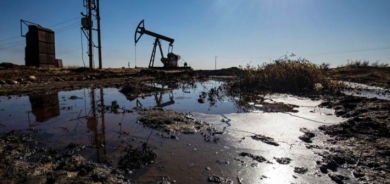 وزارة النفط السورية تستعد لتسلُّم حقول النفط من 