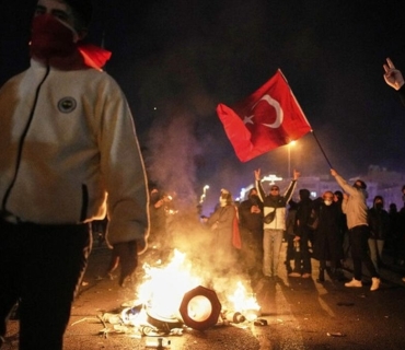 خۆپیشاندانەکانی دژ بە حکومەت لە تورکیا بەردەوامە