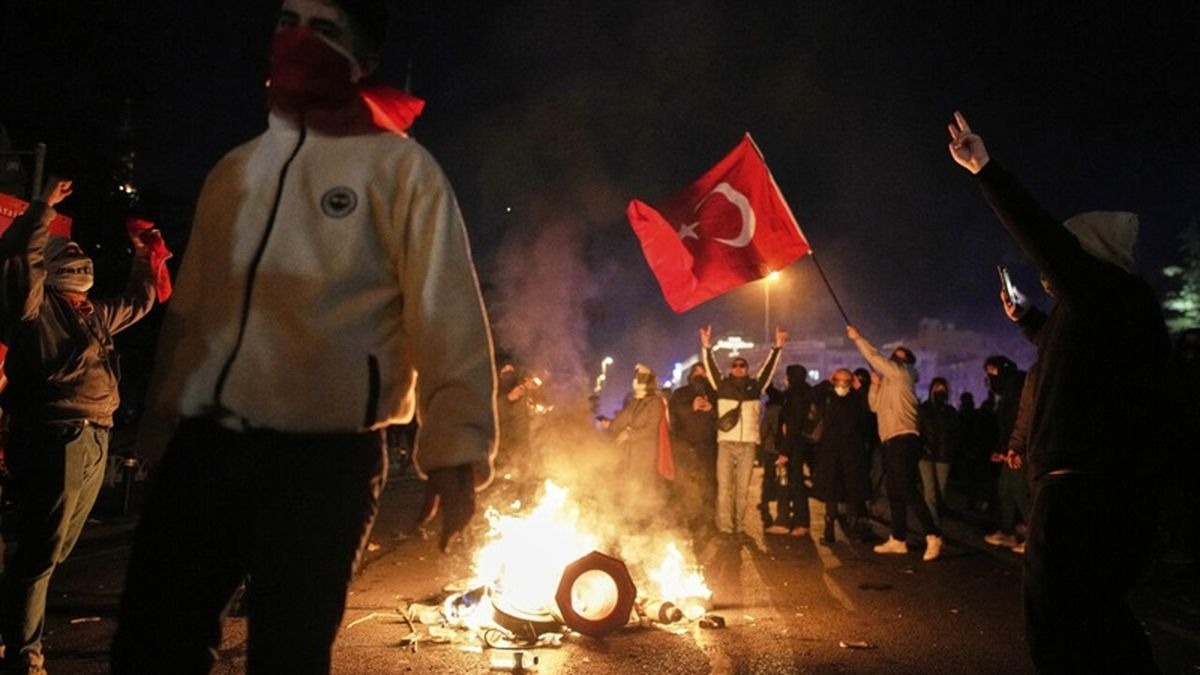 خۆپیشاندانەکانی دژ بە حکومەت لە تورکیا بەردەوامە