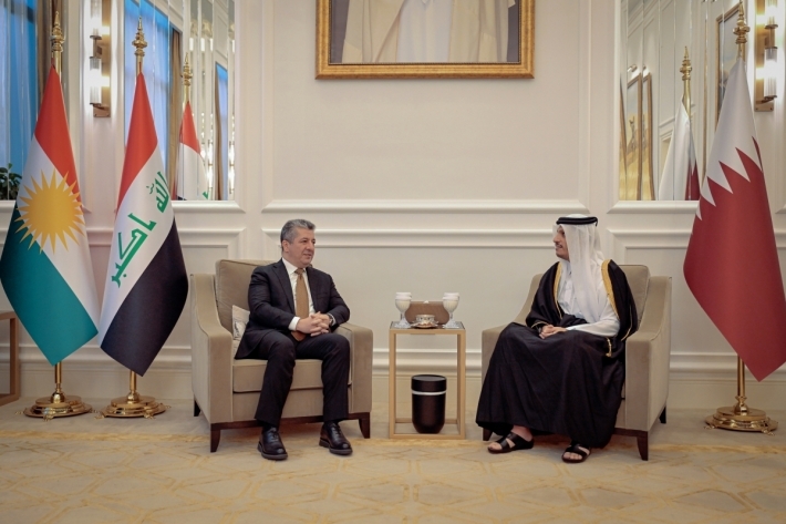 Mesrûr Barzanî gihişte Dohayê û ligel Serokwezîr û Wezîrê Derve yê Qeterê civiya