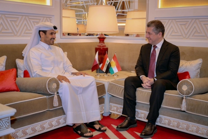 Serokê Hikûmetê li gel Wezîrê Dewletê yê Qeterê tekezî li ser bihêz kirina pêywendiyên dualî kirin