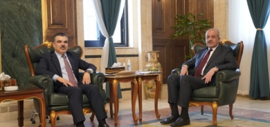 أربيل وبغداد تبحثان سبل تعزيز التعاون بين البيشمركة والجيش العراقي