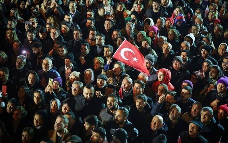 Hevberdevkê HDKyê: Di xwenîşandanan de êriş û heqaret li Kurdan tên kirin