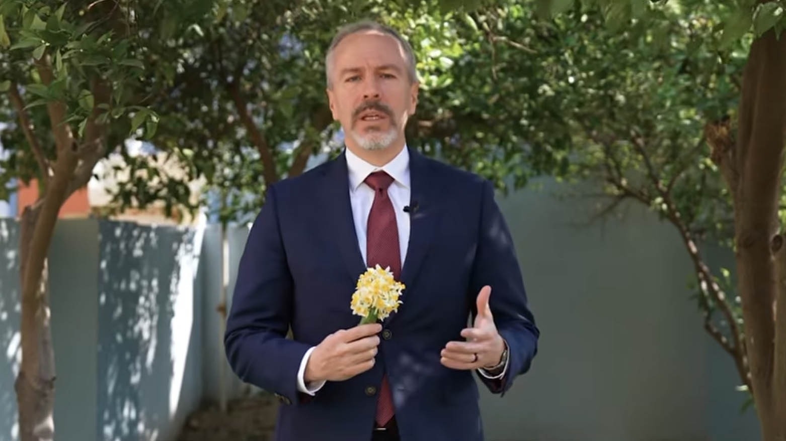 باللغة الكوردية.. القنصل الأمريكي لدى أربيل يهنئ المسلمين في إقليم كوردستان بعيد الفطر