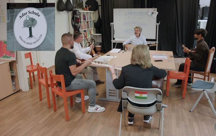 Almanya - Dibistana Adarê ziman û çanda Kurdî bi pêş dixe