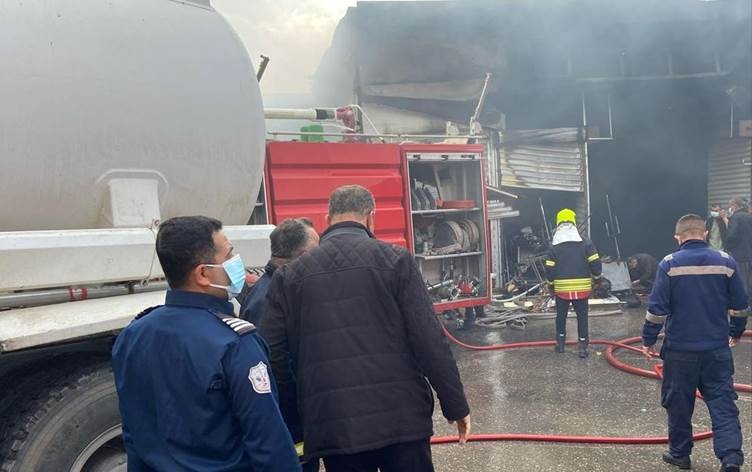 Li Silêmaniyê agir bi bazarekê ket: Bi dehan dikan şewitîn