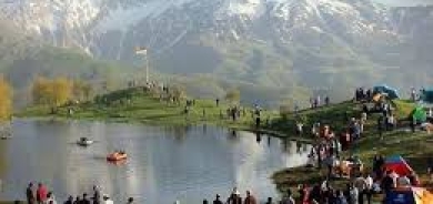 بحيرة فيلاو تستقبل زوارها بجمالها الطبيعي رغم تراجع منسوب المياه