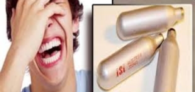 كيف يساعد «غاز الضحك» في التغلُّب على الاكتئاب؟