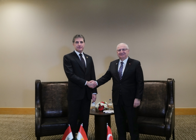 نێچیرڤان بارزانی، سه‌رۆکی هه‌رێمی کوردستان،  له‌گه‌ڵ به‌ڕێز یاشار گوله‌ر، وه‌زیری به‌رگریی تورکیا، کۆبووه‌وه‌.