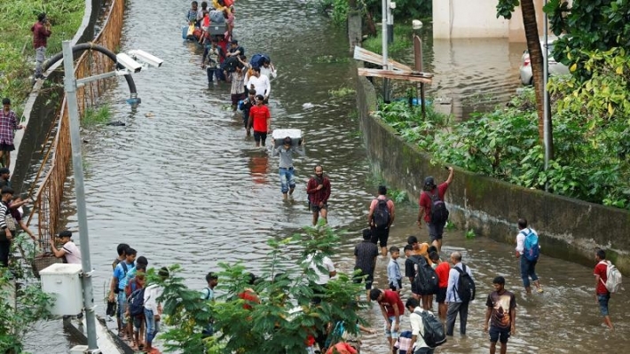 Li Hîndistan û Nepalê di encama baranên tund de 100 kes zêdetir mirin