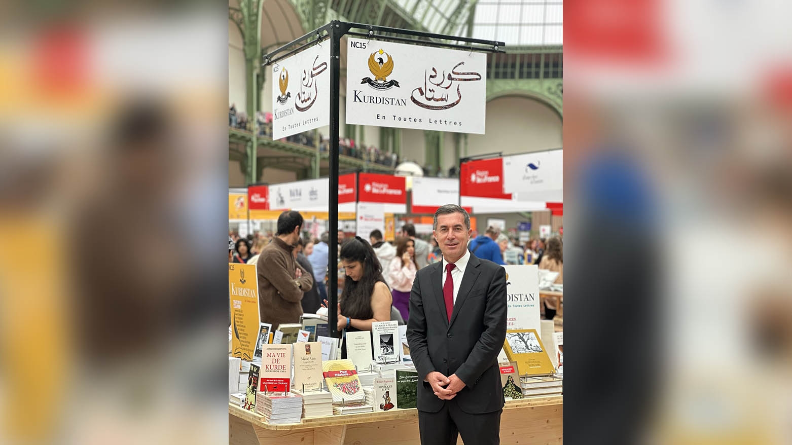 إقليم كوردستان يحظى باهتمام واسع في معرض باريس الدولي للكتاب