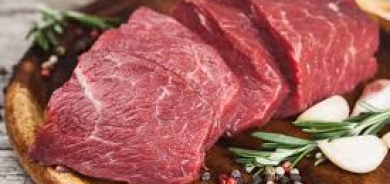 الإفراط بتناول اللحوم الحمراء يزيد خطر الإصابة بمرض الكبد الدهني