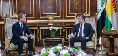 KRG Prime Minister Barzani Meets UK Parliamentary Delegation, Stresses Need for Kurdish Rights