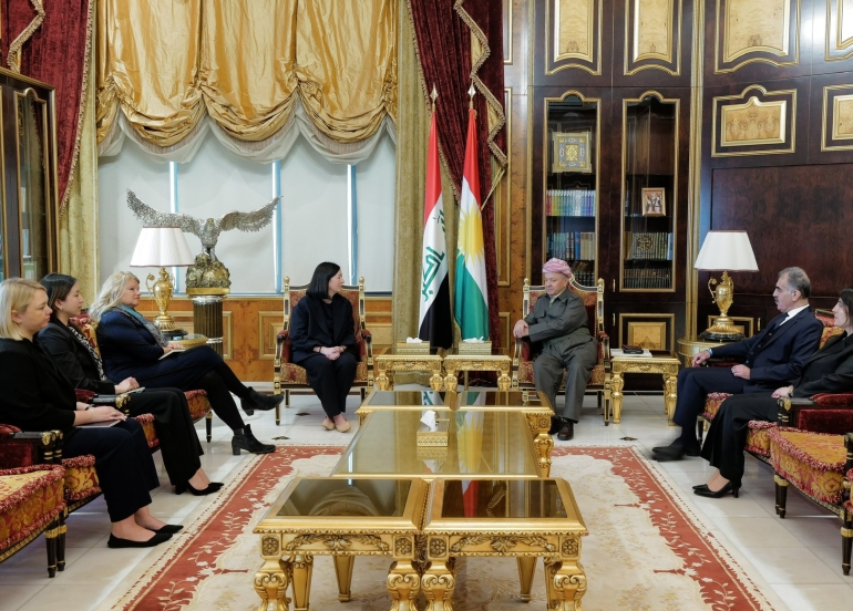 لە سه‌ڵاحه‌دین سەرۆك مەسعود بارزانی پێشوازیی لە خاتوو ڤیكتۆریا تەیلەر جێگری یاریدەدەری وەزیری دەرەوەی ئەمەریكا و شاندێكی یاوەری كرد.