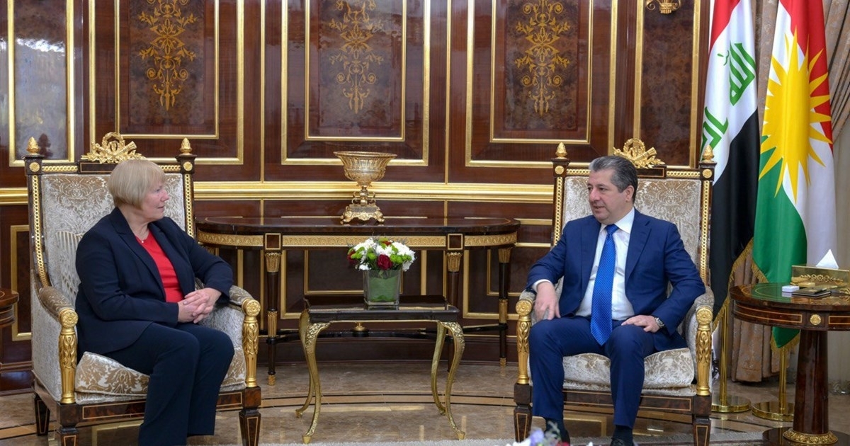 مەسرور بارزانى، سه‌رۆكى حکوومەتی هه‌رێمى كوردستان، پێشوازیى له‌ كريستيانه‌ هۆمان باڵوێزی ئه‌ڵمانيا له‌ عێراق كرد.