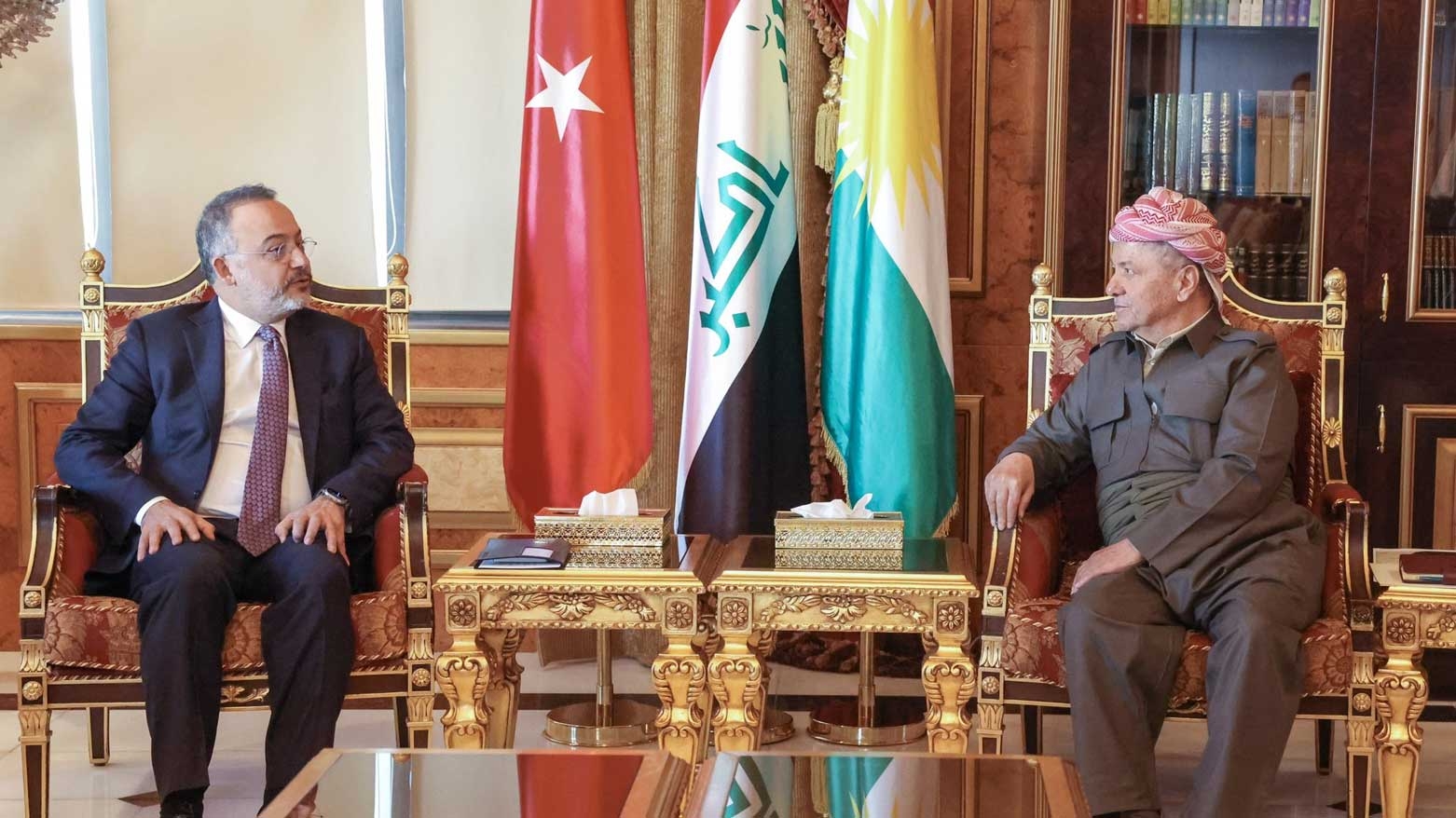 Serok Barzanî pêşwaziya Cîgirê Wezîrê Derve yê Tirkiyeyê dike