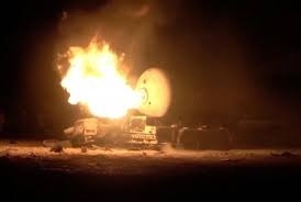 لە هێرشی ئەمریکا بۆ سەر بەندەری نەوتی یەمەن لانیکەم ٨٠ کەس کوژران