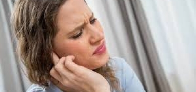 طنين الأذن... ما أعراضه؟ وكيف يمكن علاجه؟