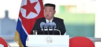 زعيم كوريا الشمالية يحضر حفل تدشين مدمرة بحرية جديدة