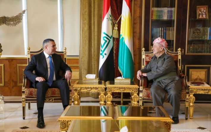 Serok Barzanî pêşwazî li parêzgarê Besrayê kir