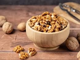 «ملك المكسرات»... 9 فوائد مذهلة لتناول الجوز