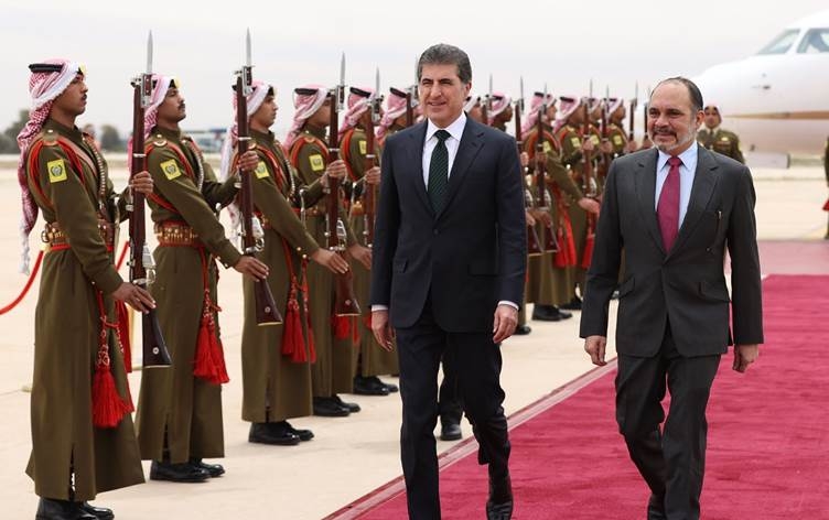 نێچیرڤان بارزانی بە سەردانێکی فەرمی گەیشتە عەممانی پایتەختی ئوردن و لەگەڵ شا عەبدوڵڵای دووەم، شای ئوردن کۆدەبێتەوە.