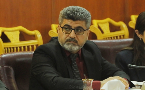 د.جەلال ئەحمەد ئەندامی بازنەی گفتوگۆ:     بەرەوپێشچوونە مادییەكان  كە ئاوڕێكی كرداریی بەرهەمداریان لە پاراستنی ژینگە نەداتەوە، كەلێنێكی كەلتووریشیان دروست كردووە