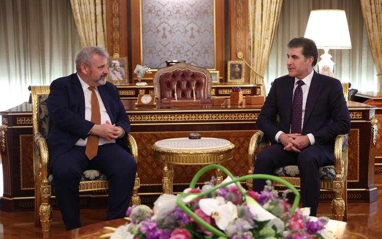 نيجيرفان بارزاني يؤكد أهمية استمرار تعزيز علاقات العراق وإقليم كوردستان مع الاتحاد الأوروبي