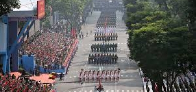 عرض عسكري ضخم في فيتنام بمناسبة مرور 50 عاما على سقوط سايغون