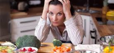 أطعمة تقلل الشعور بالقلق والتوتر