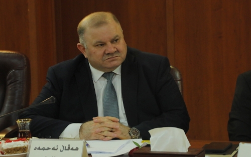 هەڤاڵ ئەحمەد  بەڕێوەبەری فەرمانگەی گۆڕانی كەشوهەوا لە دەستەی پاراستن و چاككردنی ژینگە:     وەزارەتی ژینگەی حكومەتی عێراق بوودجەیان لەبەردەستە و بۆ پارێزگاكانی دیكەی عێراقی دەنێرن، بەڵام بۆ هەرێمی كوردستانی نانێرن