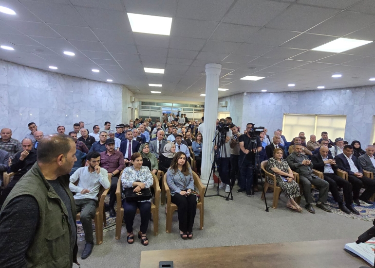  غەفوور مەخموورى لە رێوڕەسمێکدا 9 کتێبى خۆى دەناسێنێ و پێشکەشى خوێنەرانى دەکات