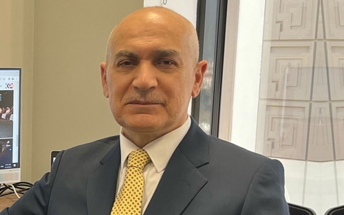 د. گۆڤەند شیروانی  ئەكادیمی و شارەزای بواری نەوت بۆ گوڵان:     دەستتێوەردانی لایەنە سیاسییەكانی شیعە هەیە، بۆیە بابەتی تەكنیكی و دارایی بوونەتە پاساو بۆ ڕێگری لە چارەسەركردنی پرۆسەی هەناردەكردنەوەی نەوتی هەرێمی كوردستان