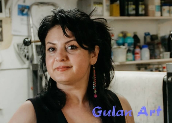 خانمە شێوەكاری ڕۆژئاوا نایلە حیكمەت بۆ گوڵان:بەوپێیەی كوردم جەنگ شوێنەواری خۆی لەسەر هونەرەكەم جێ هێشتووە