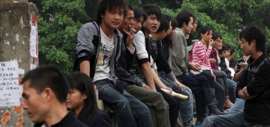 کرێکاران لە چین ناڕەزایەتیان بەرامبەر بێکاری دەربڕی