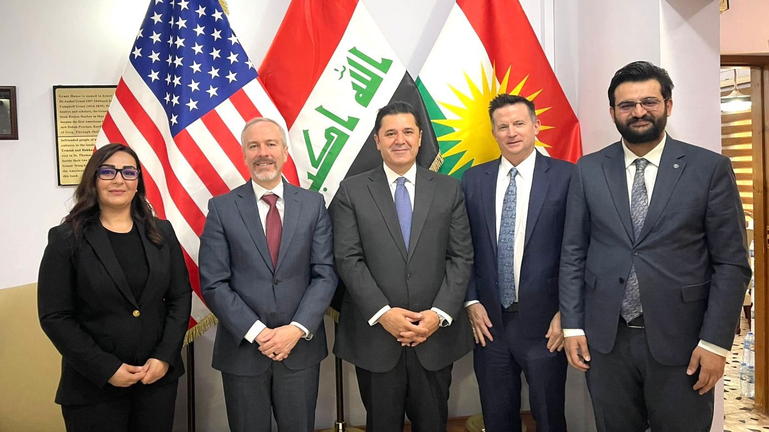 منسق التوصيات الدولية والقنصل الأميركي يناقشان تنفيذ توصيات الاستعراض الدوري الشامل (UPR)