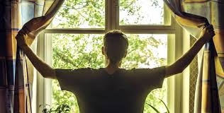 التعرض للشمس 20 دقيقة قبل الاستيقاظ يقلل من شعورك بالإرهاق