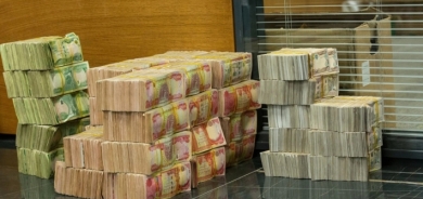 مراقب سياسي: الحكومة الاتحادية تقطع رواتب إقليم كوردستان قبيل كل انتخابات لتحقيق مكاسب للميليشيات