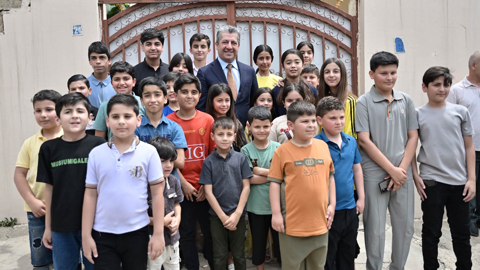 مسرور بارزاني: حي بروشكي ينعم بكهرباء مستمرة وهواء أنظف بفضل مشروع 