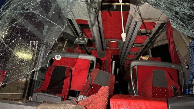 بەهۆی وەرگەڕانی پاسێک دەیان کەس گیانیان لەدەستدا و 35 کەسی دیكەش برینداربوون