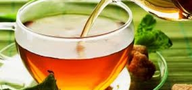 لماذا قد يكون شرب الشاي صباحاً مضراً بصحتك؟