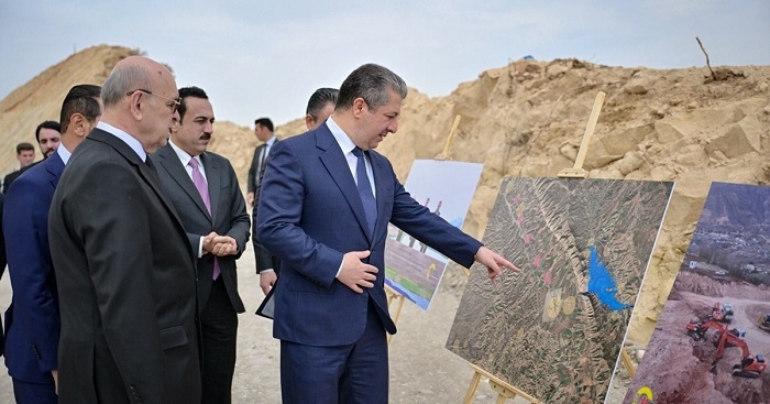 Prime Minister Masrour Barzani Inspects Progress on Derbandi Komspan–Smaquli Road Project