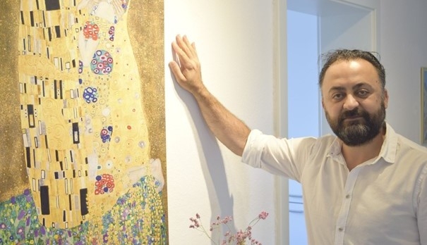 التشكيلي محمد سيدا: أن النسبة الأكبر من الذين يعرفونني لا يرون فيَّ إلا رسامًا للكاريكاتير